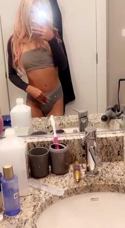 send a 🍆 if i should take my girl cock out