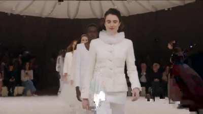 New Kendrick song premiered at Paris fashion week today 🔥🔥