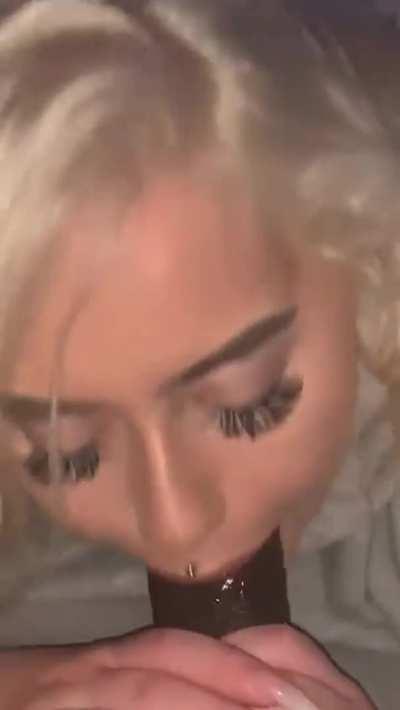 Deepthroat Eye Contact