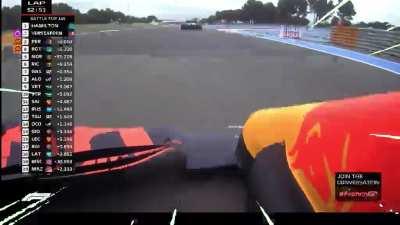 Lewis Hamilton Hears Boss Music