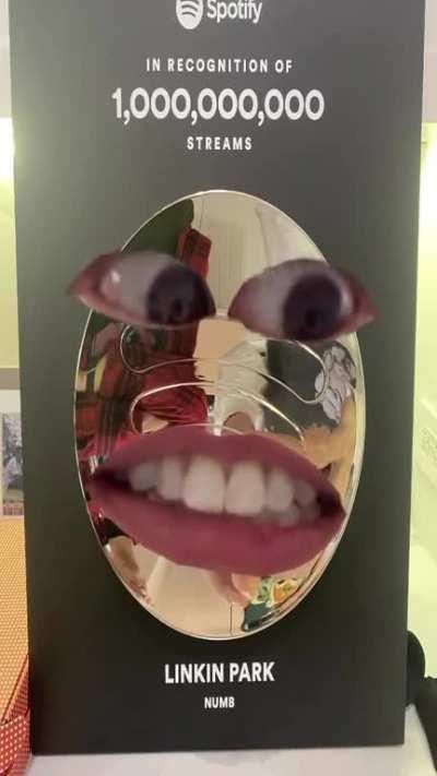 Numb reached 1B streams on Spotify from @linkinpark on Instagram.