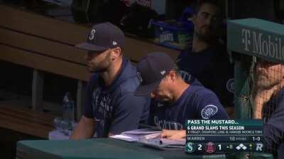 [Highlight] Jake Fraley hits a bases clearing double after a fan is heard saying he sucked in high school and he still sucks now.