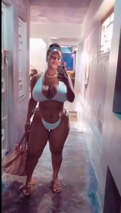 Build like a goddess