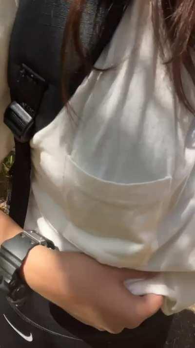 Flashing random hikers 👅