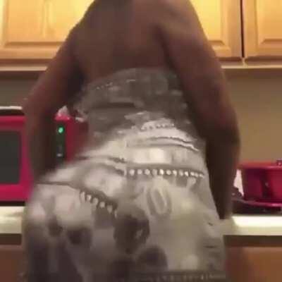 I like the way she was clapping