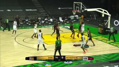 [Highlight] Jermaine Cole rejects the jumpshot and saves the ball