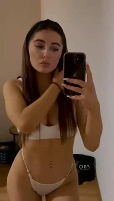 Smash or pass?🥺🥺 (OC) 18y german please be honest