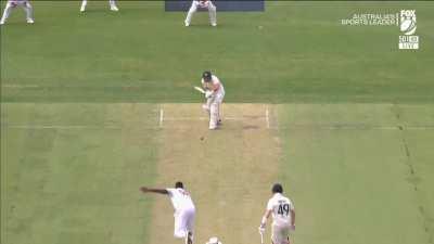 Marnus to jason holder: Oh jason, that's a delicious ball.