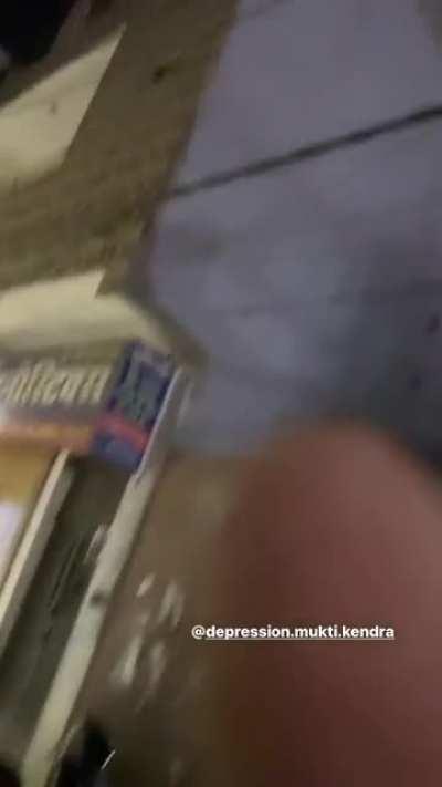 kya bakchod londey h yrr😬