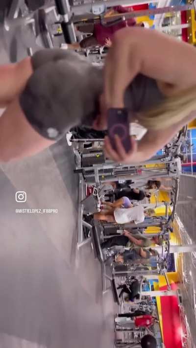 Another great glute day, wouldn’t you agree? 