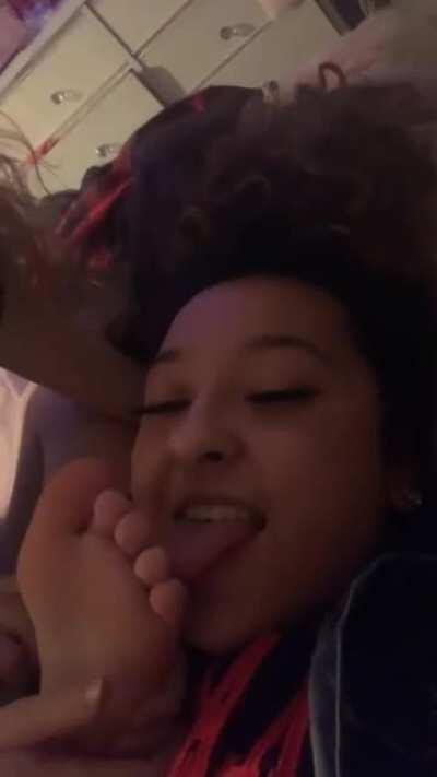 My best friend loving the toes 😘