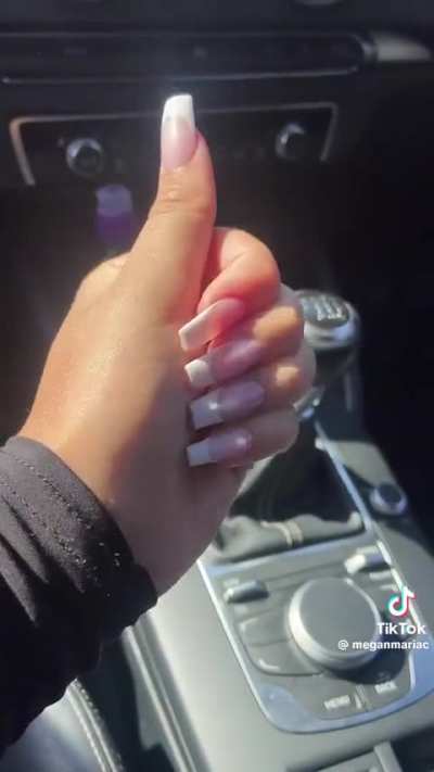 @meganmariac - Gorgeous pedi