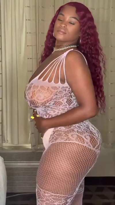 Beautiful and thick 🍰🍫