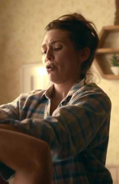 Elizabeth Olsen knows its pumping time