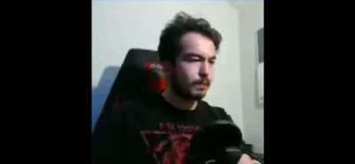 Doğduğum hastanede doktorlar Türkçe konuşuyordur