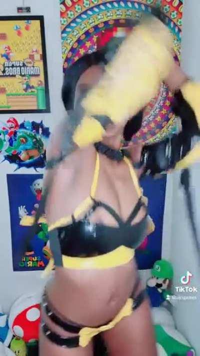 Idk if tiktok would allow this. Seems like they don't like this outfit