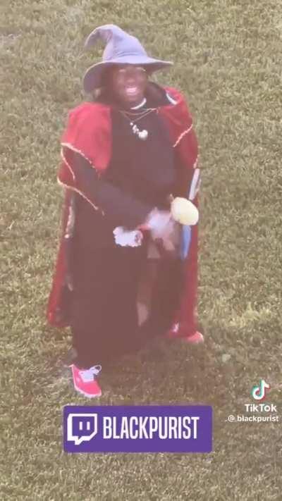 Smh bro can’t even eliminate a level 7 mage