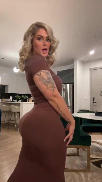 Lisha June (@lishajune98)