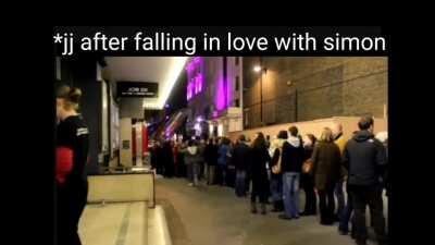 Aww jj is so happy :')