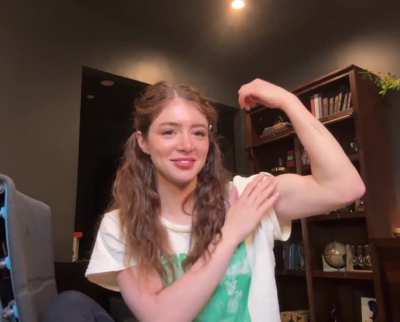Chrissy constanza bicep flex (american singer)