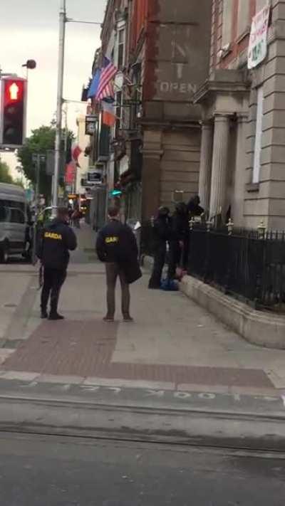 That&rsquo;s a lot a Gardai 😂