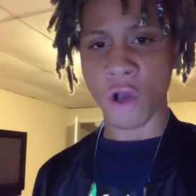 This kid listening to Green Thumbs looks like Trippie but skinnier and no face tats