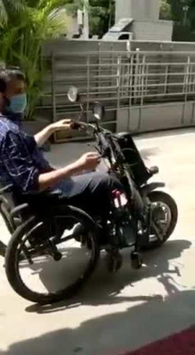 Wheelchair go Brrrrrrr!