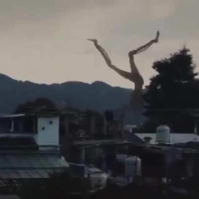 siren head go wee wooo wee wooo errrrrr errrrrr