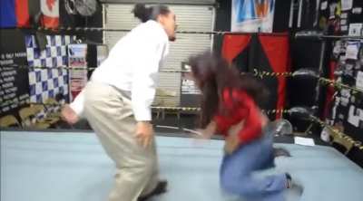 WrestlingGirlsLowBlow