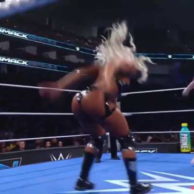 Jade Cargill loves to show off