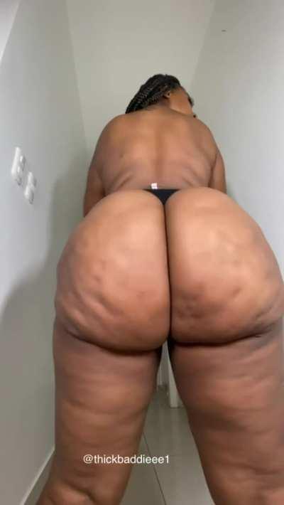 Do you like thick women?