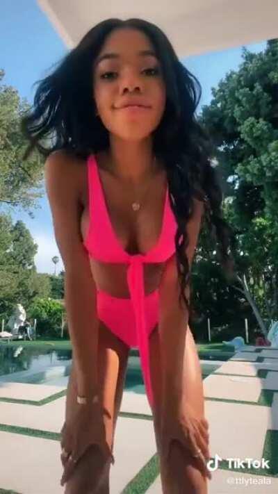 Upvote if you like hot tubs