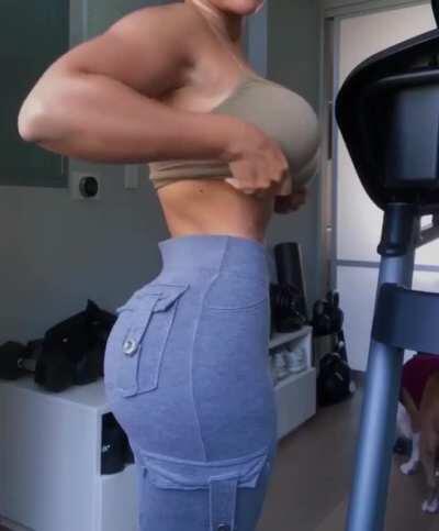 Her body😍🤤🔥