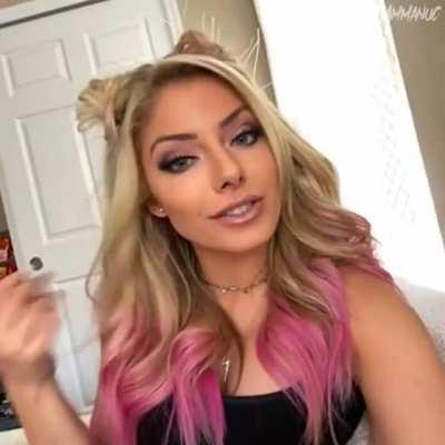 Kiss from The Goddess 😘