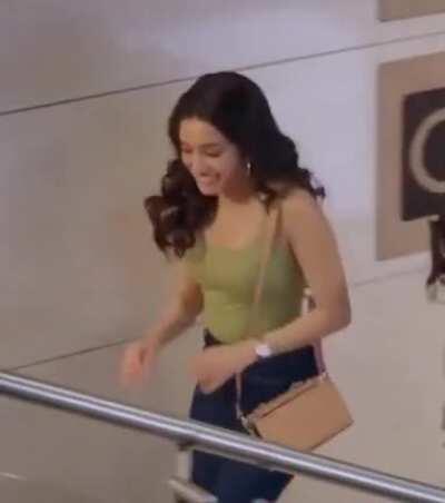 Shraddha Kapoor - boobs bounce