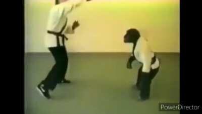 Don't mess with monke when he training😤