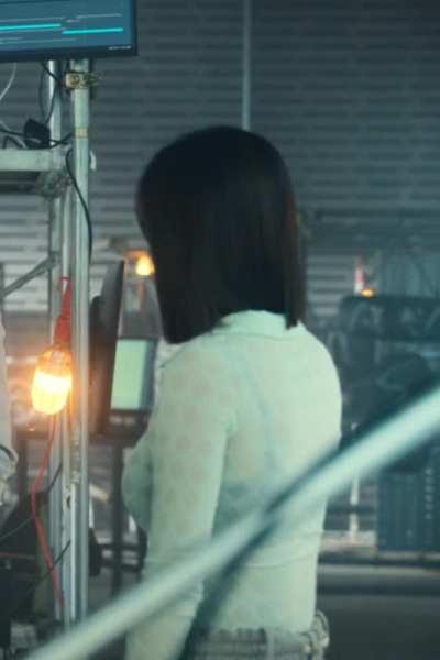 Jeon Jong-seo - Money Heist Korea Ep10