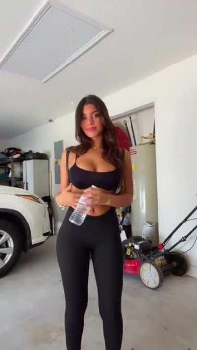 Amy (@amyyy.xo__) [Tiktok]