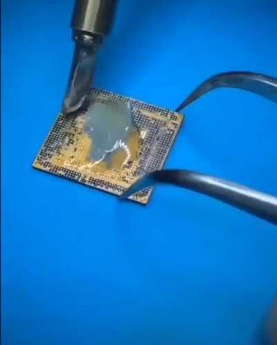 Its not that it can't be repaired, its that our entire economic system is predicated on the need for you to continue to consume.