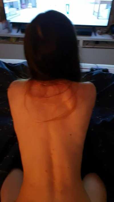 I love how her little pussy grips 🤤