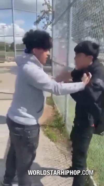 Edgar Catches A Beating For Claiming He Had Naked Pictures Of Someone's Mom