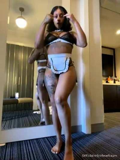 Says she's working on shutting down reddit 😂