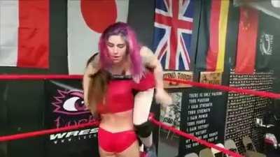 Jennifer Thomas VS Delilah Doom (SEXY MATCH)😂🔥