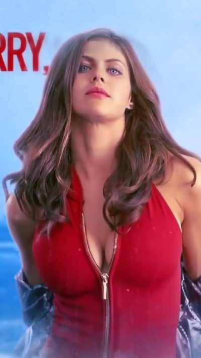 Alexandra Daddario 