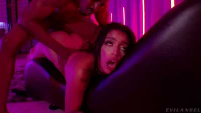 Vanessa Sky fucked like a whore and again her face tells you everything you need to know about bbc kings…black men give white sluts the sex they want and the sex they need. They never disappoint! King shi 👑👑👑♠️