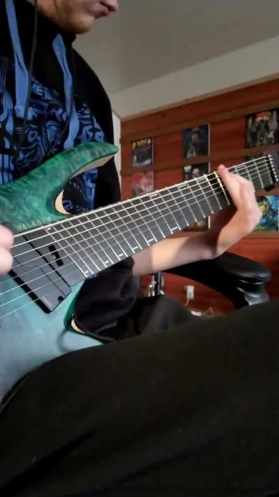 Huge dissonant chugs. Snippet of my new track GIANTS