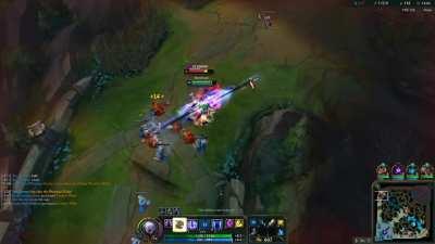 Breaking Aatrox's legs