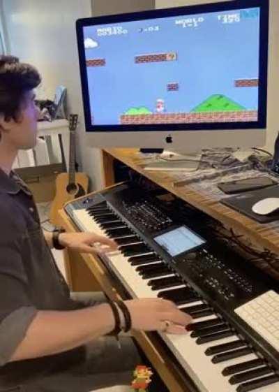 Mario gameplay memorization on Piano