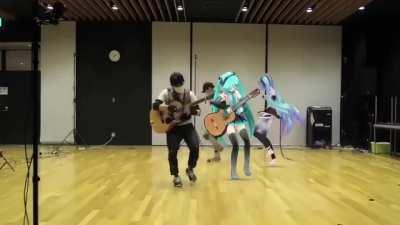 Artificial Intelligence and motion sensors make holographic avatars dance.