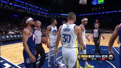 [Highlight] Harden splits the defense perfectly, Curry tries to draw the charge but gets called for a blocking foul